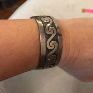 Vintage native sterling silver bracelet